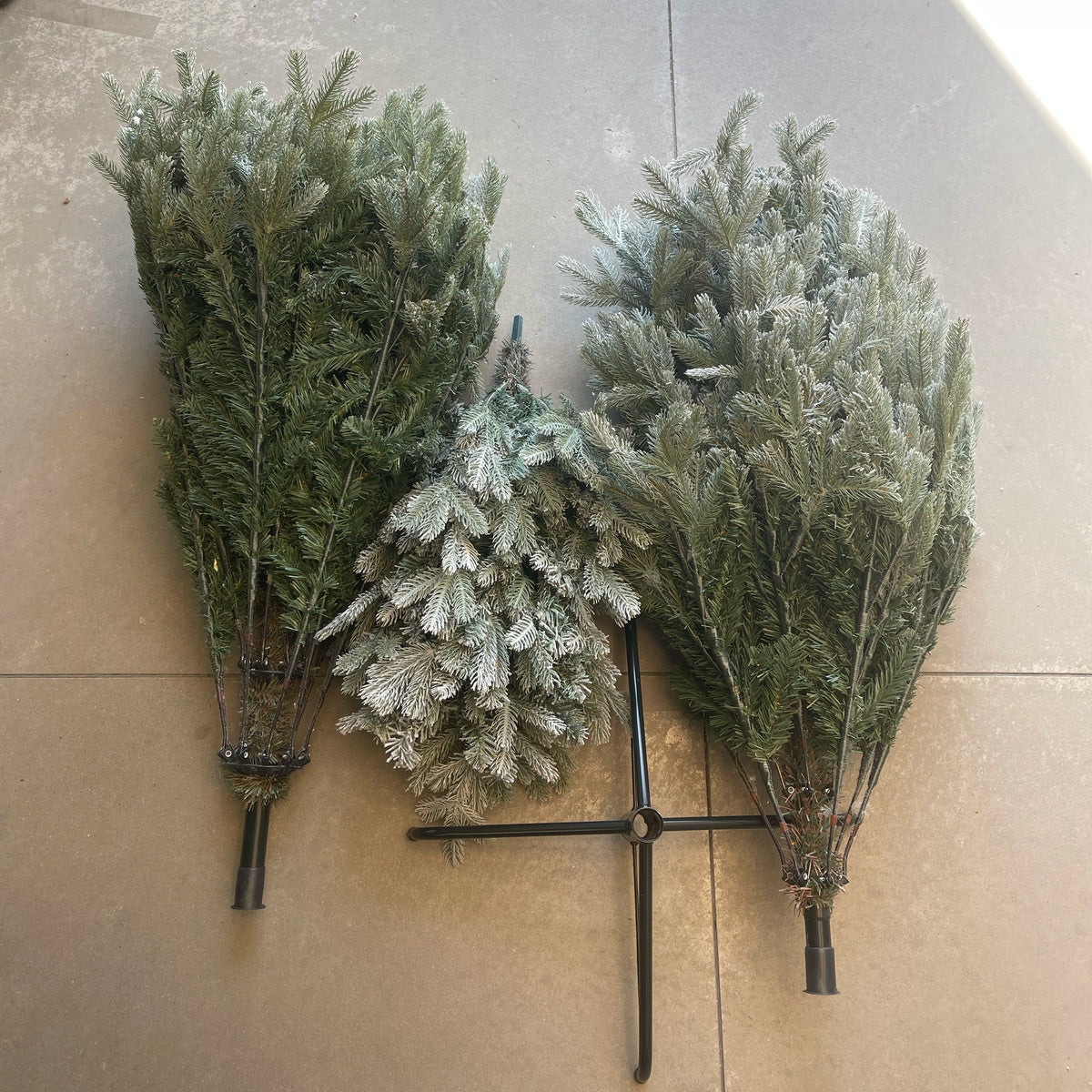 Albero di Natale Artificiale Pandora (210 cm) – PE+PVC Floccato
