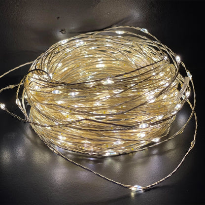 Catena luminosa con 20 gocce LED multicolore su filo di rame
