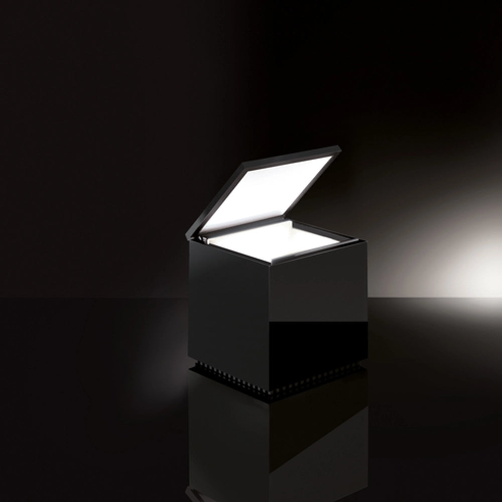 Lampada da Comodino Cubo Luce | Cini & Nils