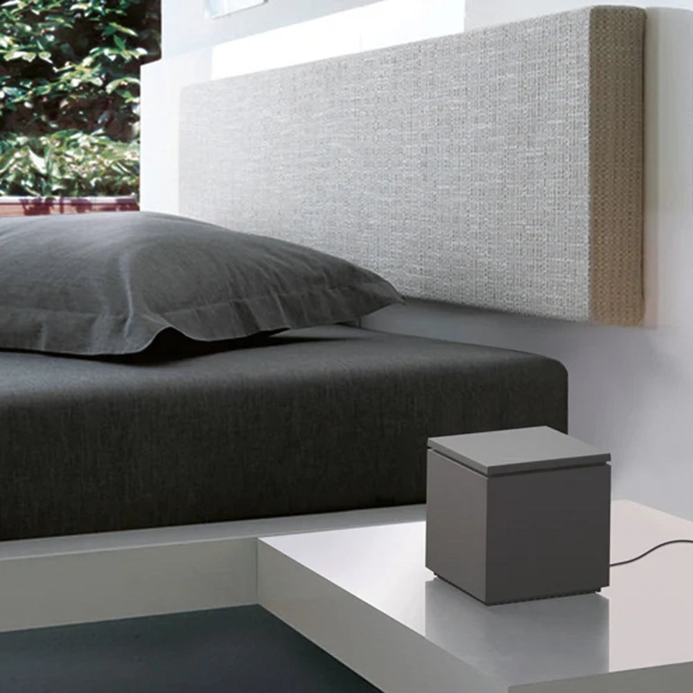 Lampada da Comodino Cubo Luce Bianco Opaco | Cini & Nils LLCACCNCUB.00136