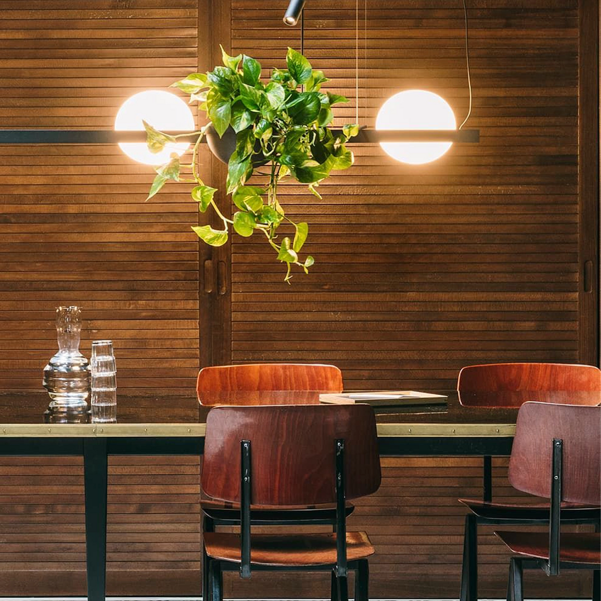 PALMA Vibia - Lampada a sospensione con fioriera e 3 sfere LED