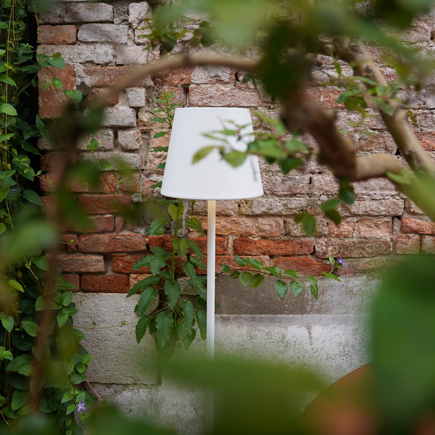 POLDINA XXL Zafferano - lampada da terra ricaricabile LED outdoor