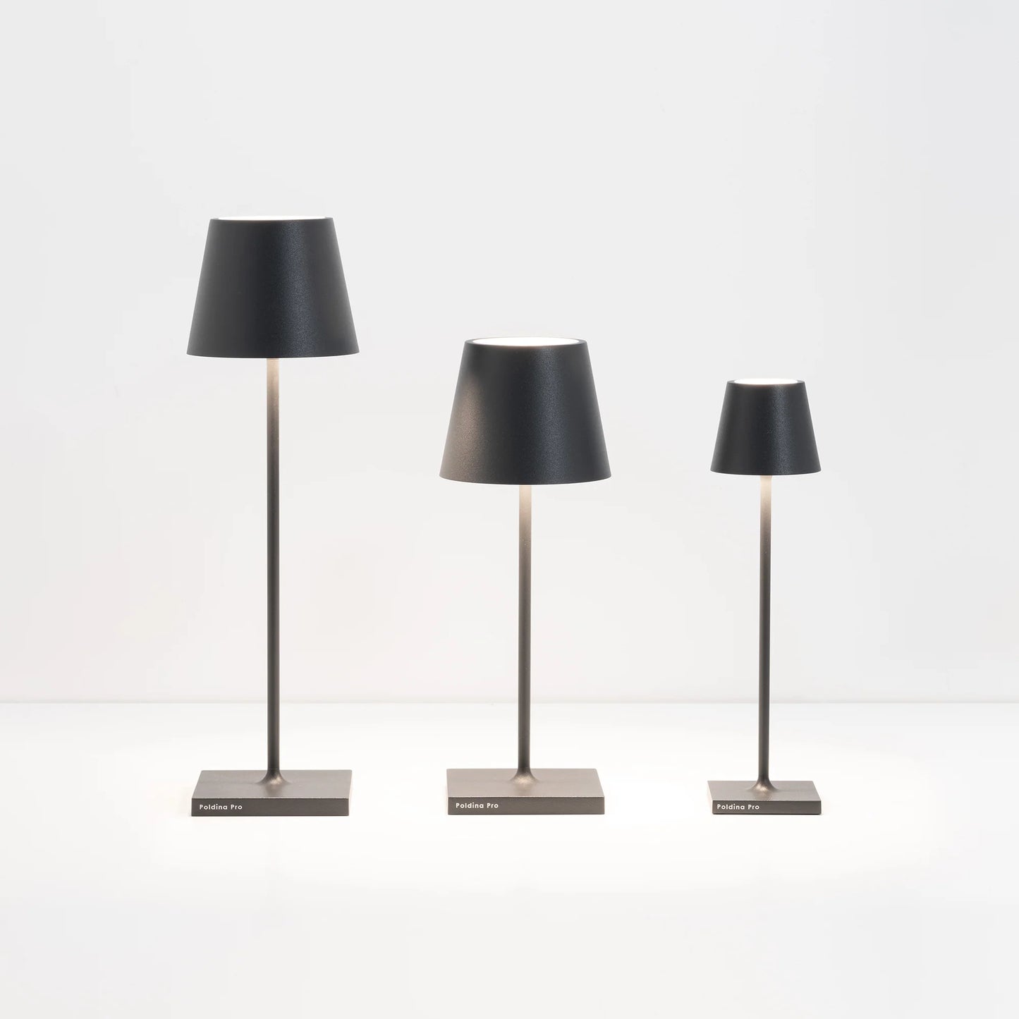 POLDINA MICRO Zafferano - Lampada da Tavolo Ricaricabile LED Ø 7 cm