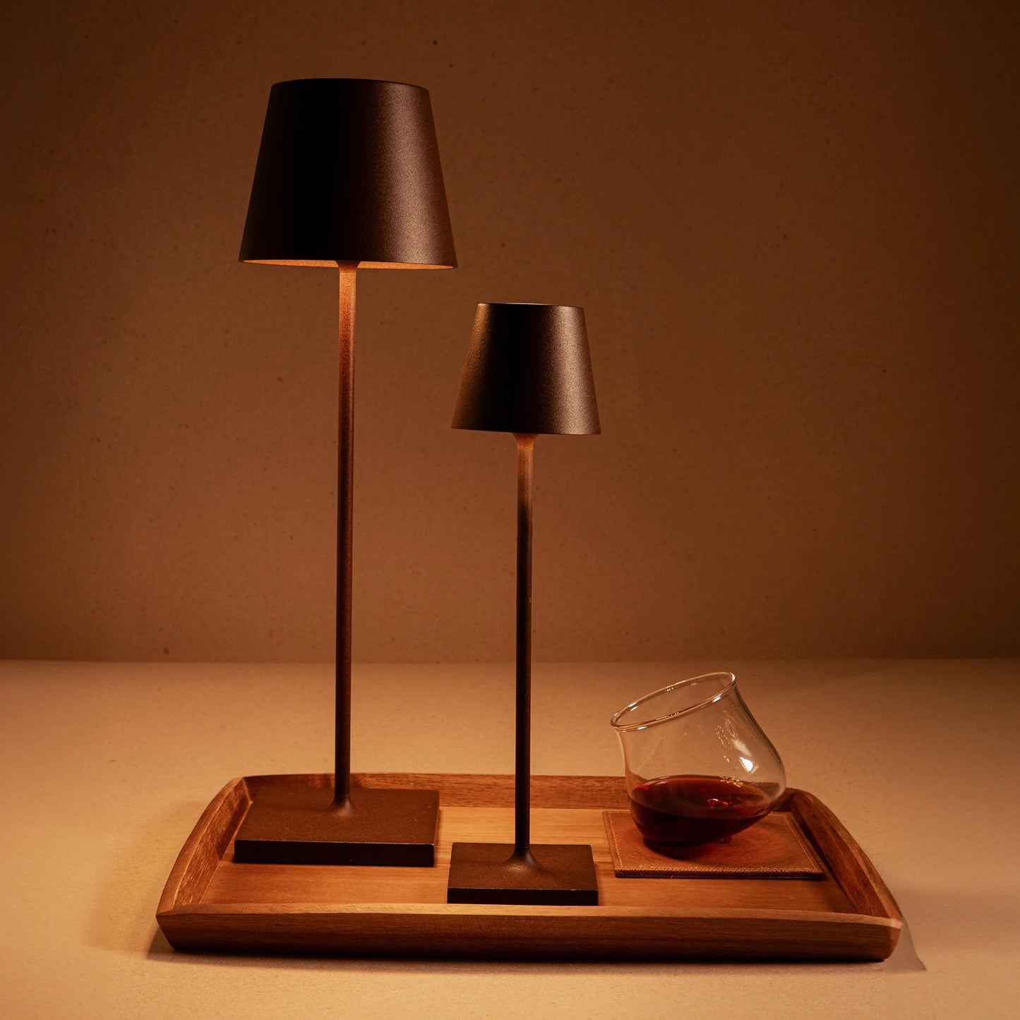 POLDINA MICRO Zafferano - Lampada da Tavolo Ricaricabile LED Ø 7 cm