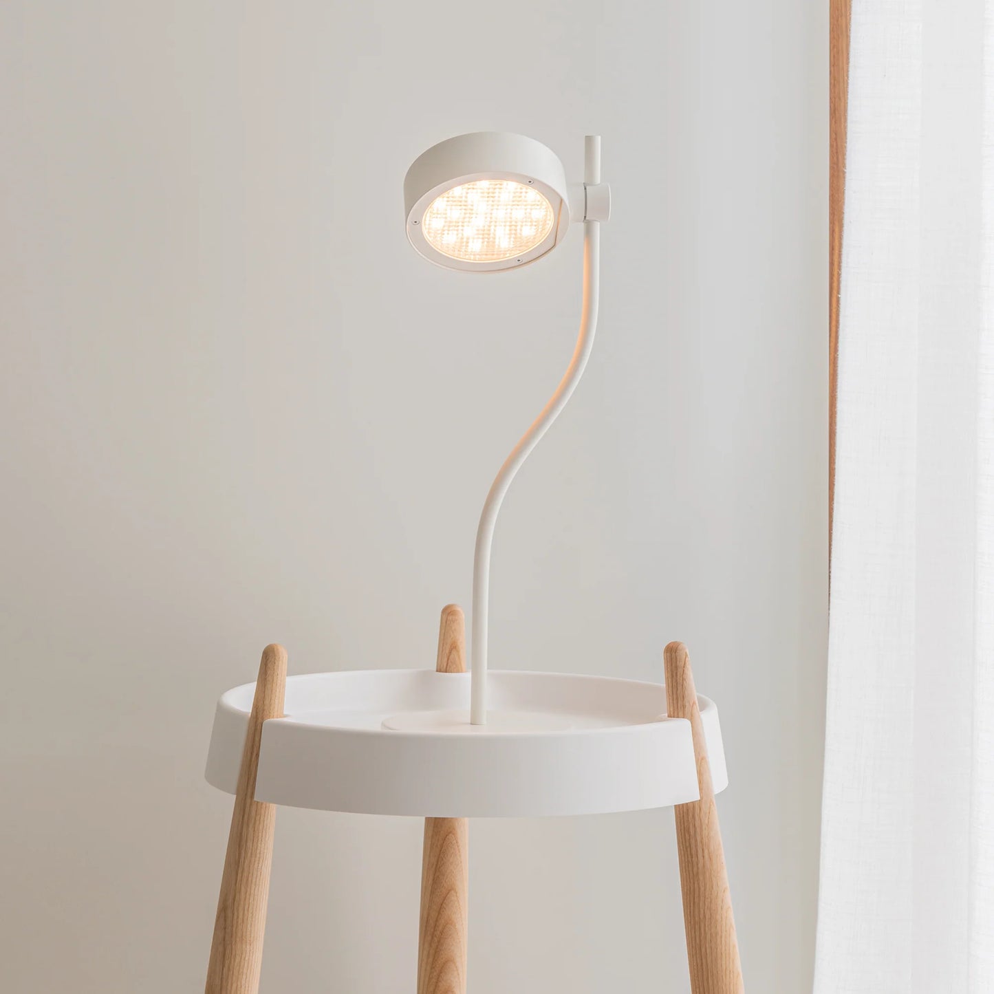 SUPER O Zafferano - Lampada da tavolo LED ricaricabile circolare
