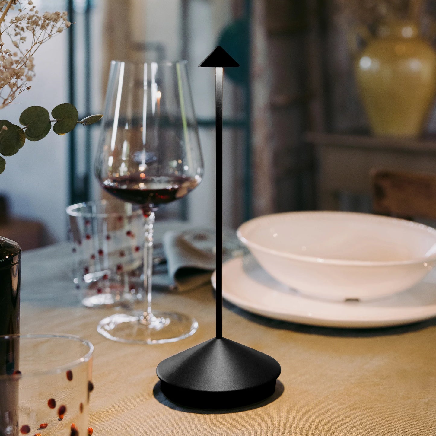 PINA Zafferano - Lampada a sospensione LED ricaricabile compatta