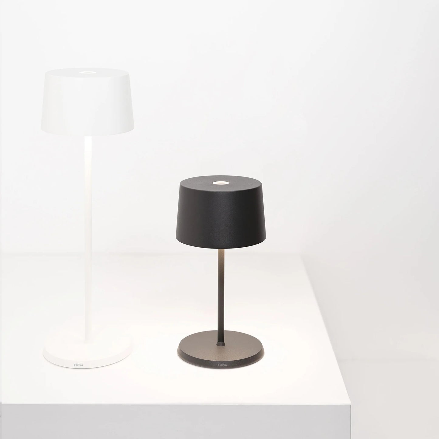 OLIVIA MINI Zafferano - Lampada da tavolo LED ricaricabile